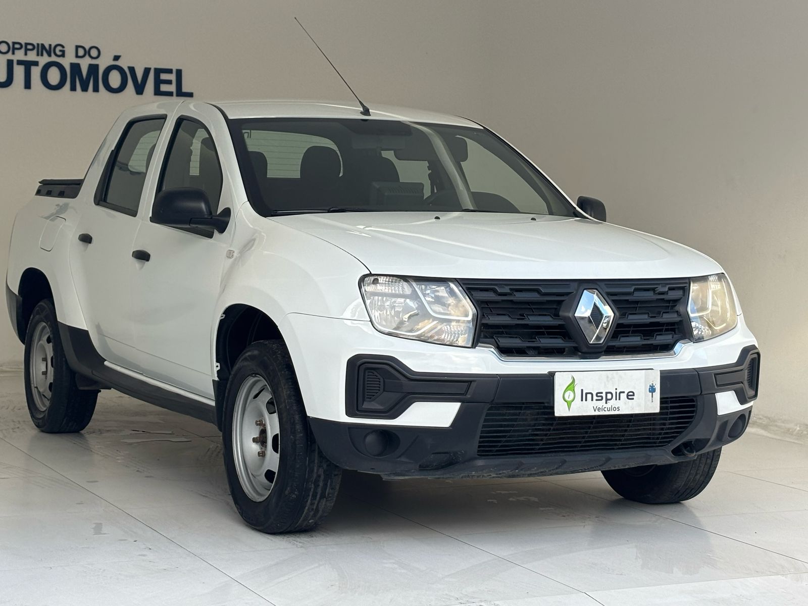 RENAULT         OROCH